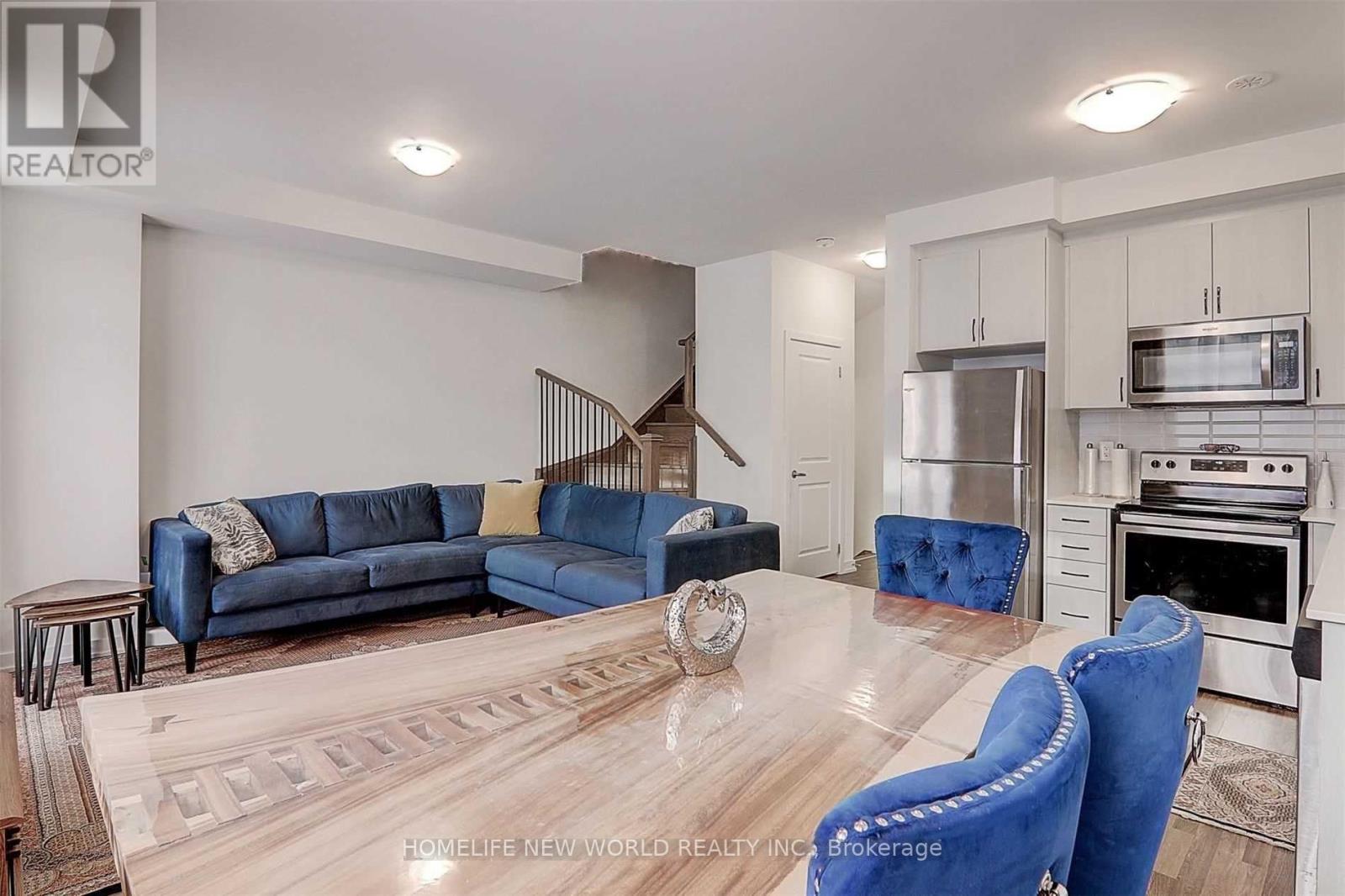 17 Tauton Street, Vaughan, Ontario  L4L 0M2 - Photo 3 - N13247608