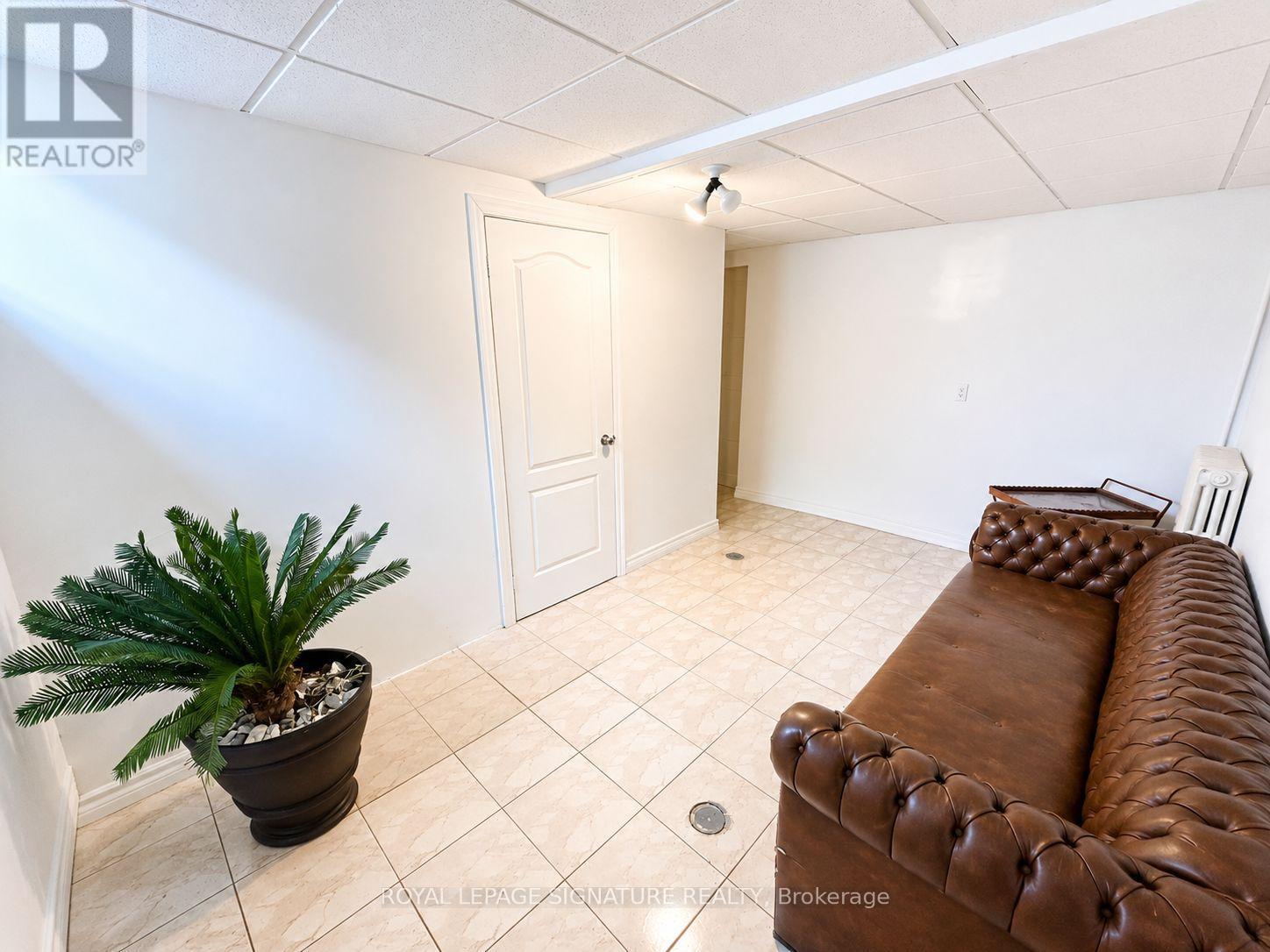 Bsmt - 20 Gallacher Avenue, Richmond Hill, Ontario  L4E 2Y2 - Photo 5 - N13247712