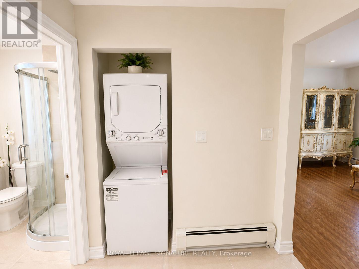 Unit A - 20 Gallacher Avenue, Richmond Hill, Ontario  L4E 2Y2 - Photo 3 - N13247720