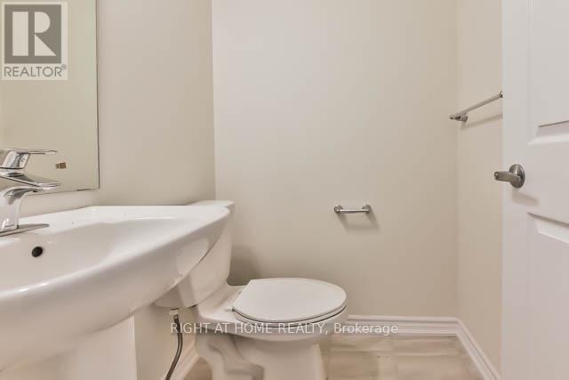 4 Blackpool Lane, East Gwillimbury, Ontario  L9N 0R7 - Photo 10 - N13247748