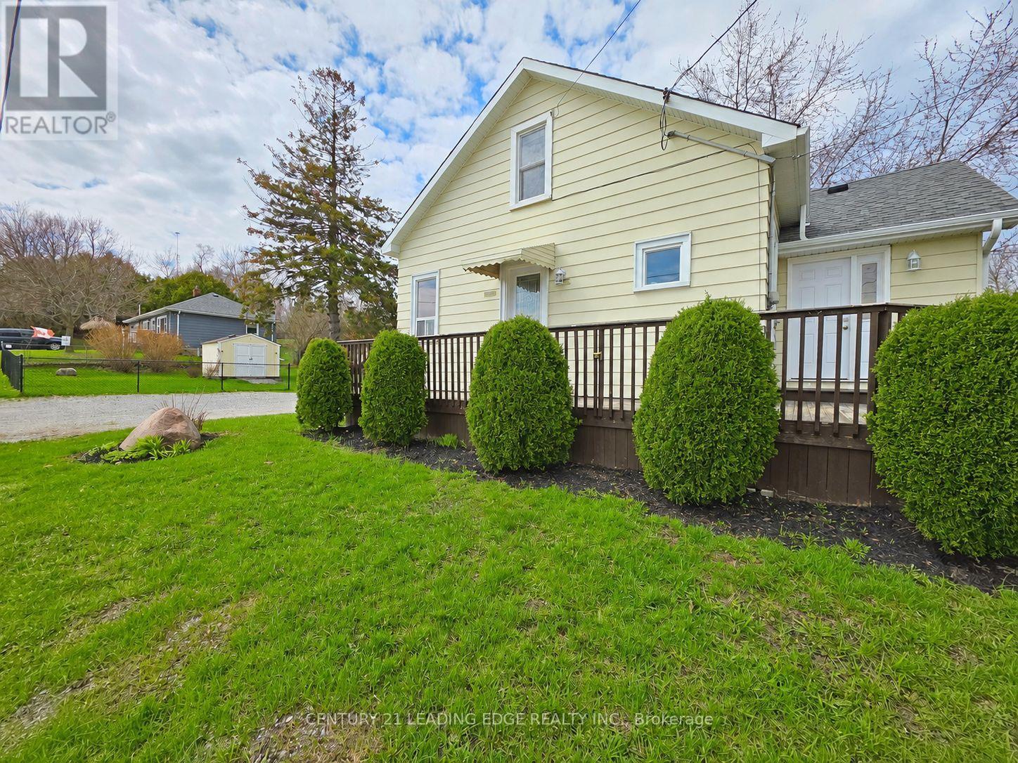 500 The Queensway South, Georgina, Ontario  L4P 2E3 - Photo 8 - N13247758