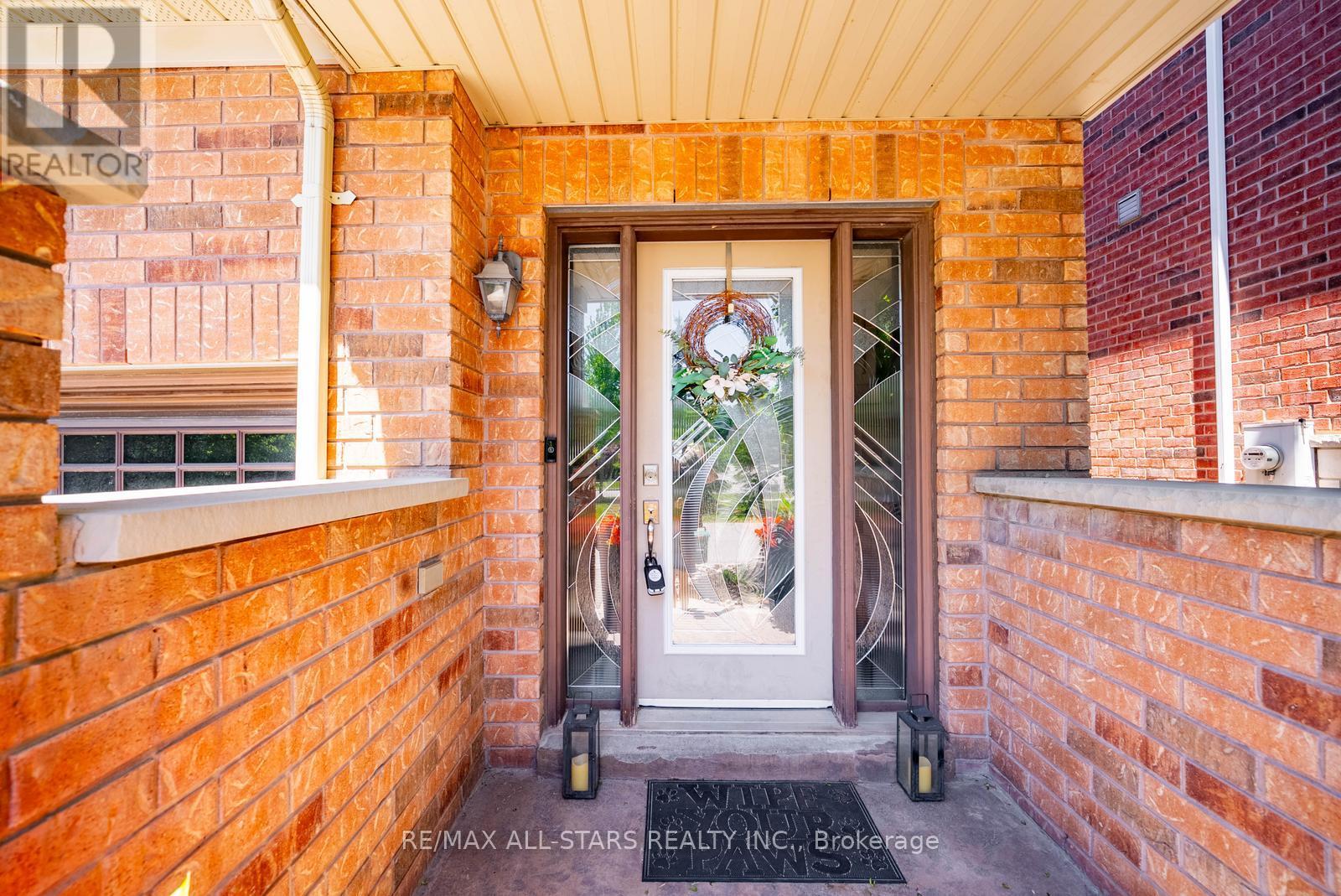 75 Northwest Passage Avenue, Whitchurch-Stouffville, Ontario  L4A 0T2 - Photo 4 - N13247912
