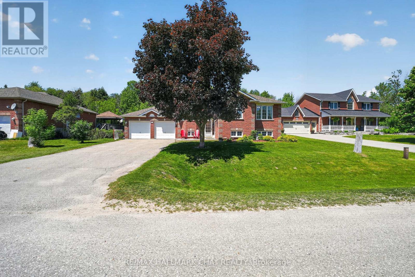 55 Burbank Circle, Adjala-Tosorontio, Ontario  L0M 1J0 - Photo 3 - N13247914