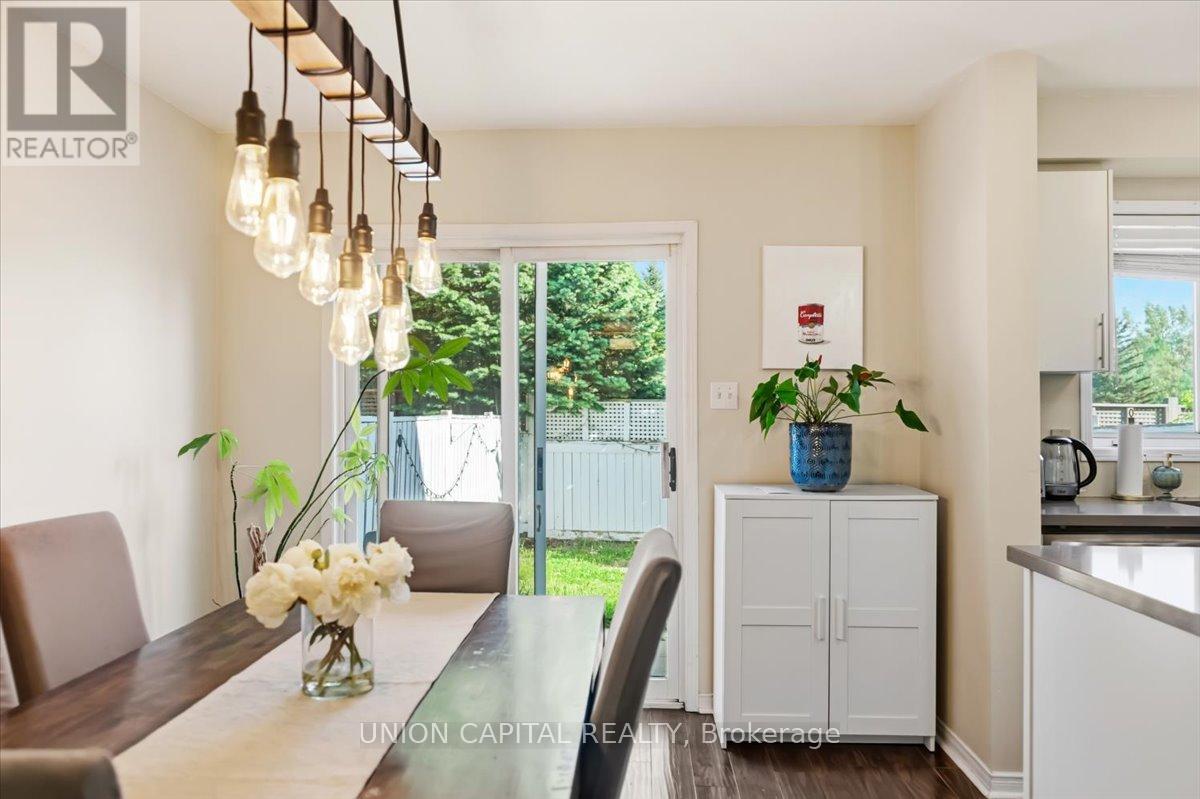 31 Ochalski Road, Aurora (Bayview Wellington), Ontario  L4G 7J3 - Photo 6 - N13247942