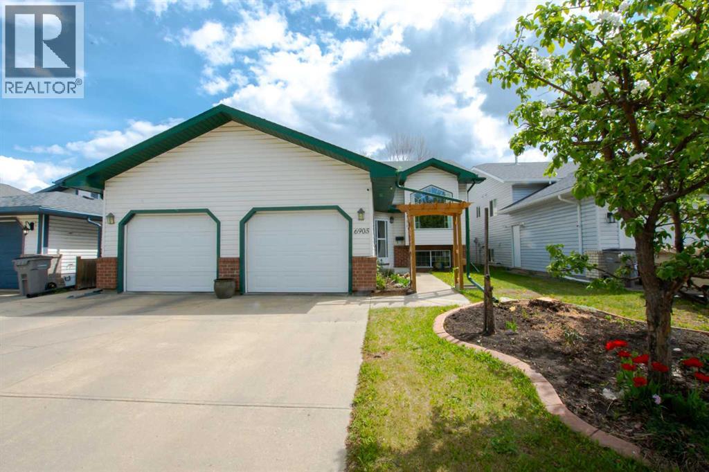 6905 93 Street, Grande Prairie, Alberta  T8V 6T4 - Photo 1 - A2313475