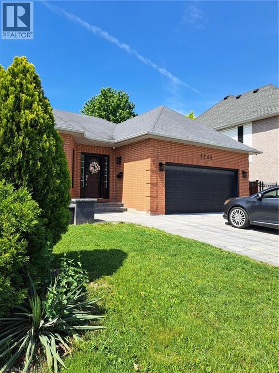 2240 HEADON Road, Burlington, Ontario