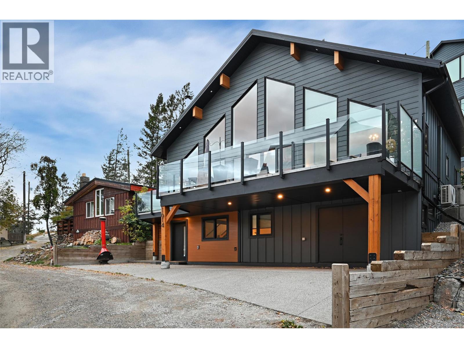 1614 Lower Lakeview Lane, Invermere, British Columbia  V0A 1K4 - Photo 1 - 10365927