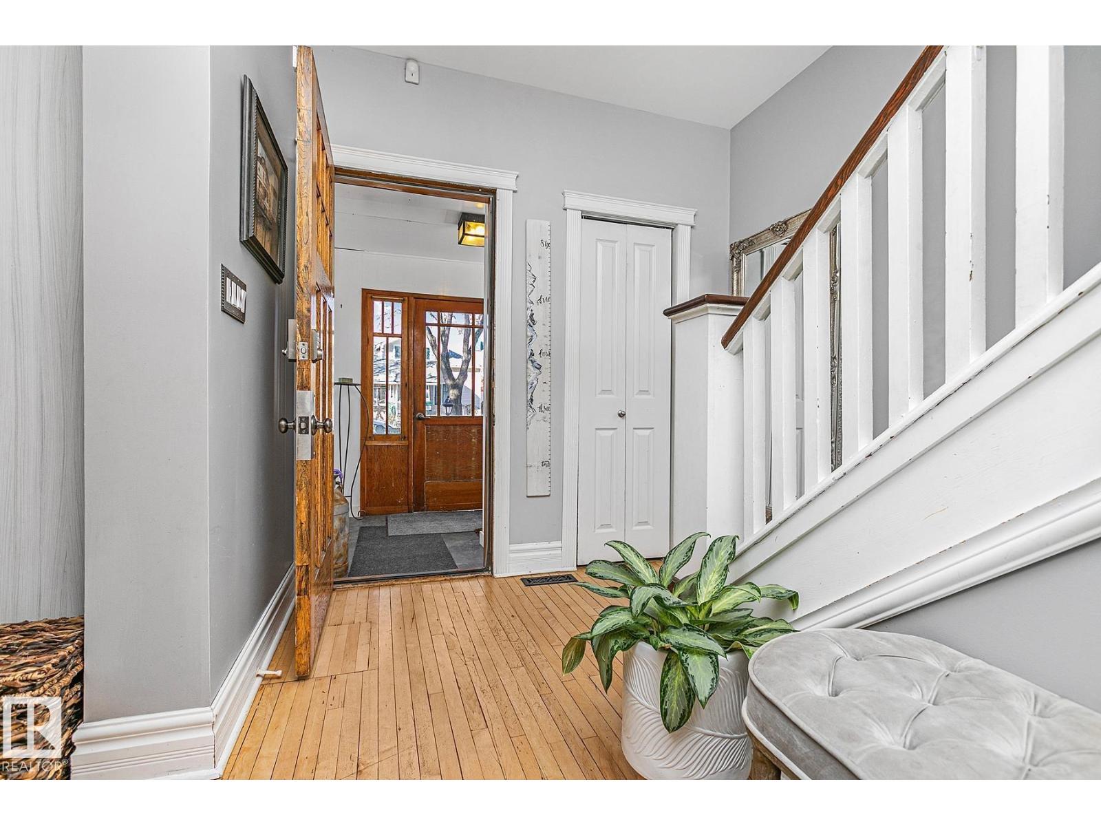 10823 125 St Nw, Edmonton, Alberta  T5M 0L5 - Photo 2 - E4491726