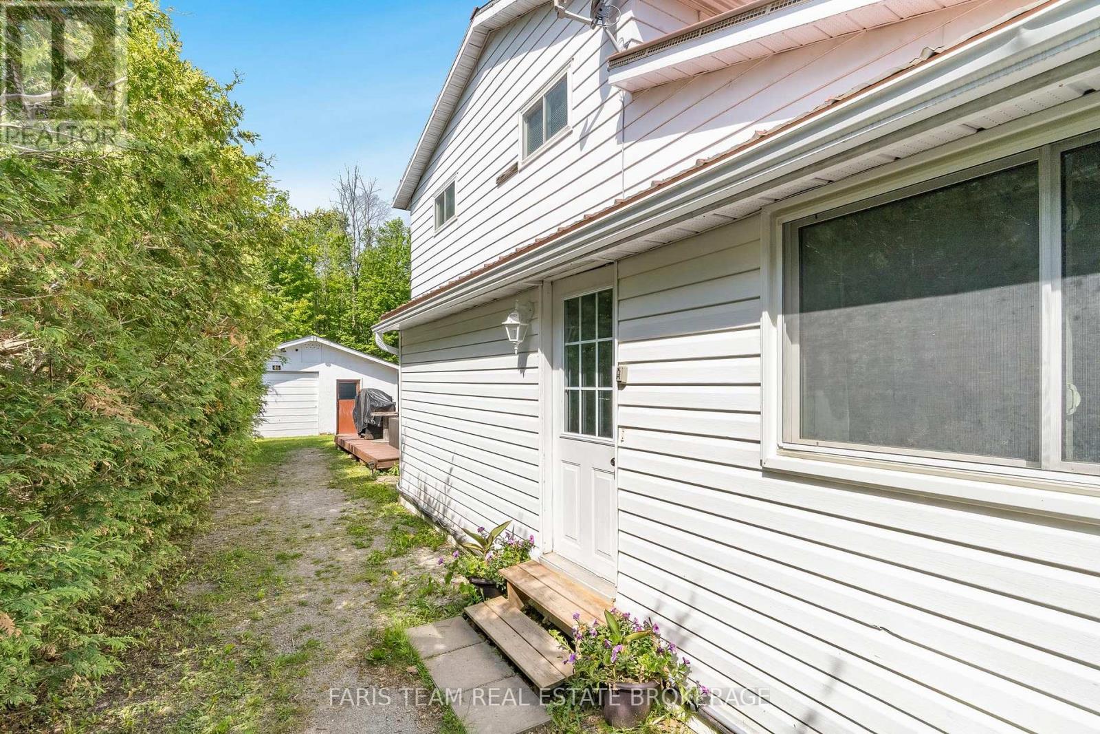 46 Hearthstone Drive, Tay, Ontario  L0K 2C0 - Photo 4 - S13247848