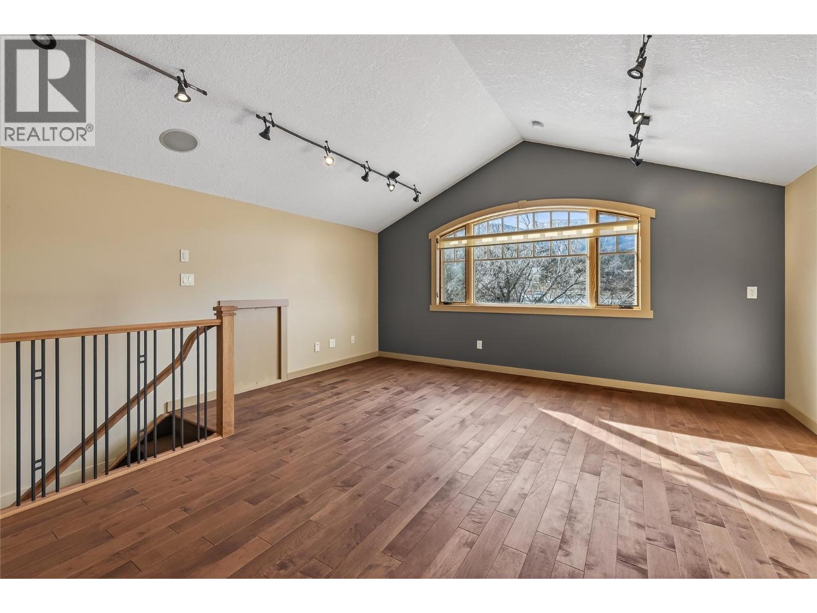 6880 Columbia Ridge Drive, Fairmont Hot Springs, British Columbia  V0B 1L2 - Photo 32 - 10379405