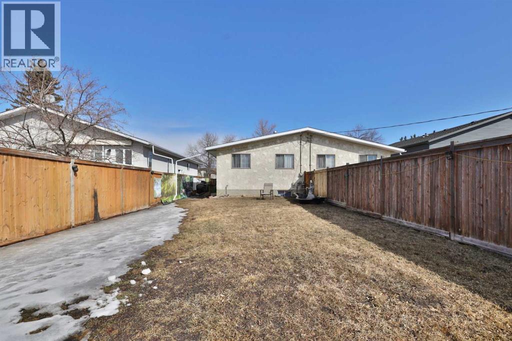6403b 49 Avenue, Camrose, Alberta  T4V 0P6 - Photo 17 - A2299835