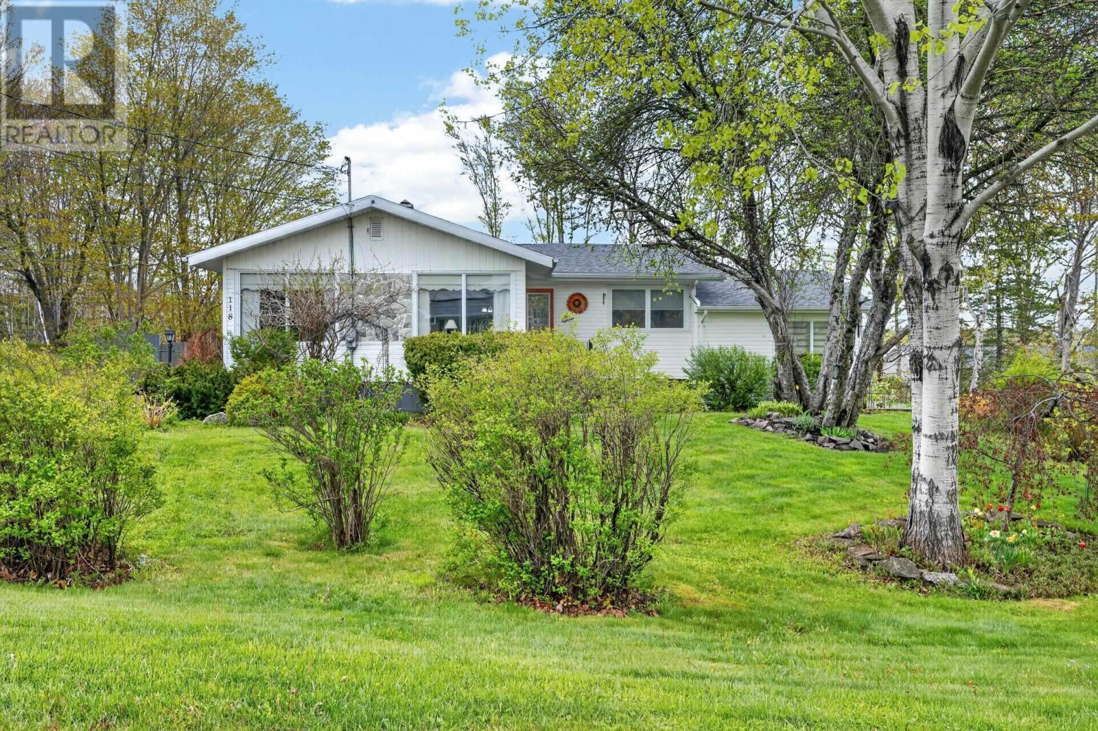 118 Green Acres Drive, Sydney River, Nova Scotia  B1S 1K6 - Photo 2 - 202613403