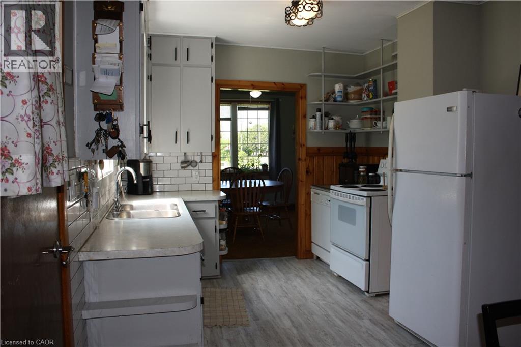 11519 522 Highway, Parry Sound, Ontario  P0H 1Y0 - Photo 13 - 40834919