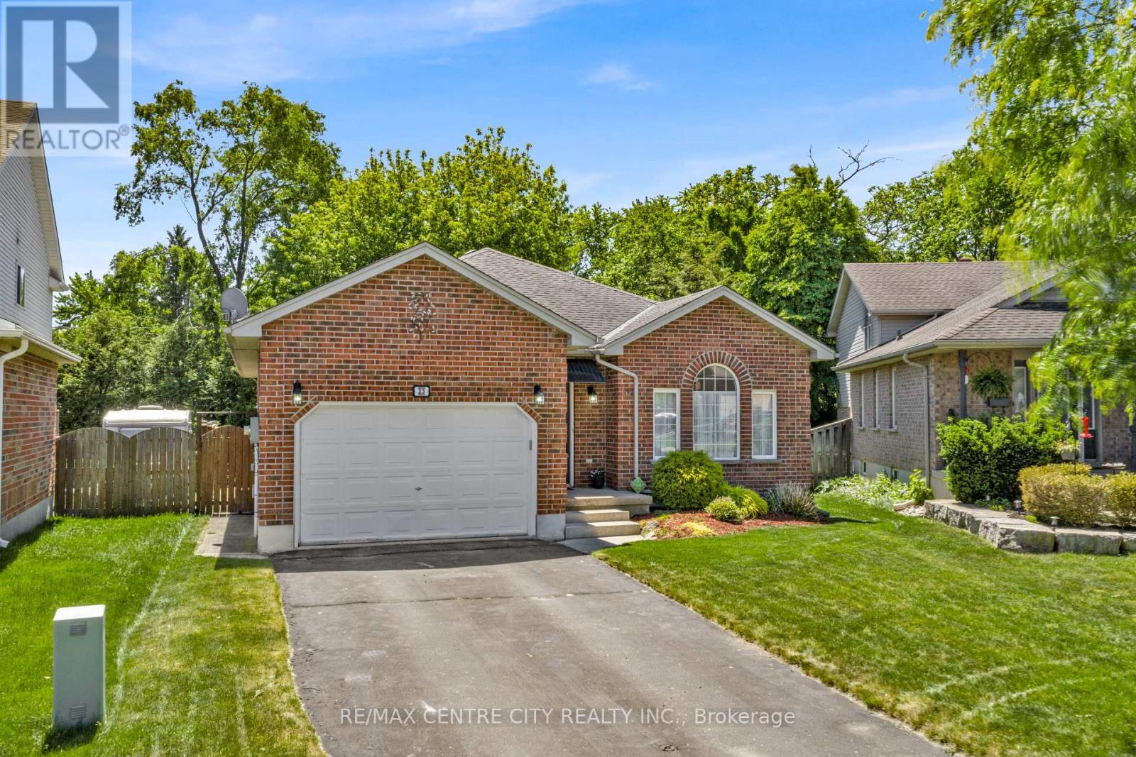 23 Brimley Court, London North, Ontario  N6H 5S3 - Photo 3 - X13248158