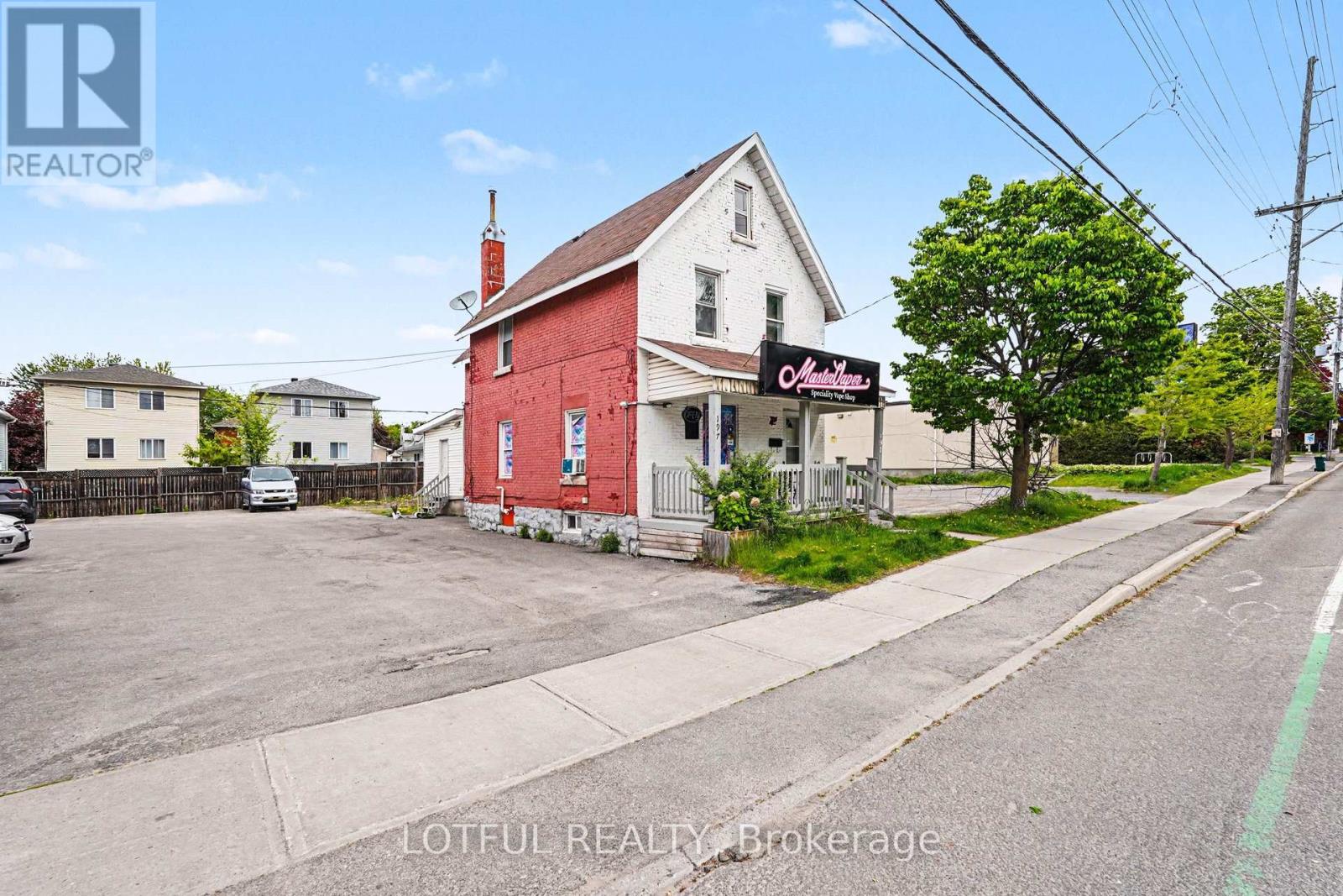 197 Mcarthur Avenue, Ottawa, Ontario  K1L 6P6 - Photo 2 - X13248066
