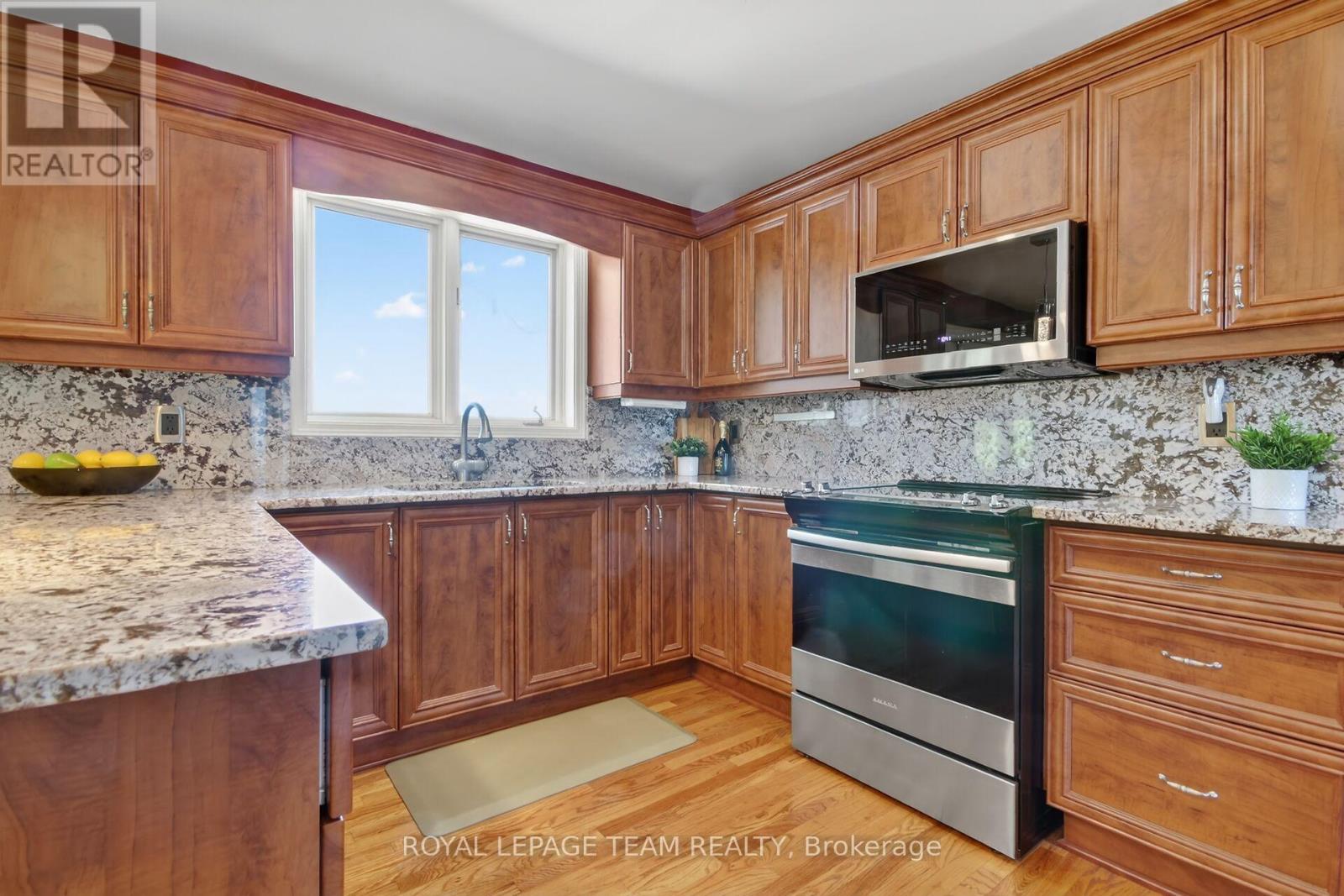 2456 Garmil Crescent, Ottawa, Ontario  K0A 2T0 - Photo 12 - X13248128