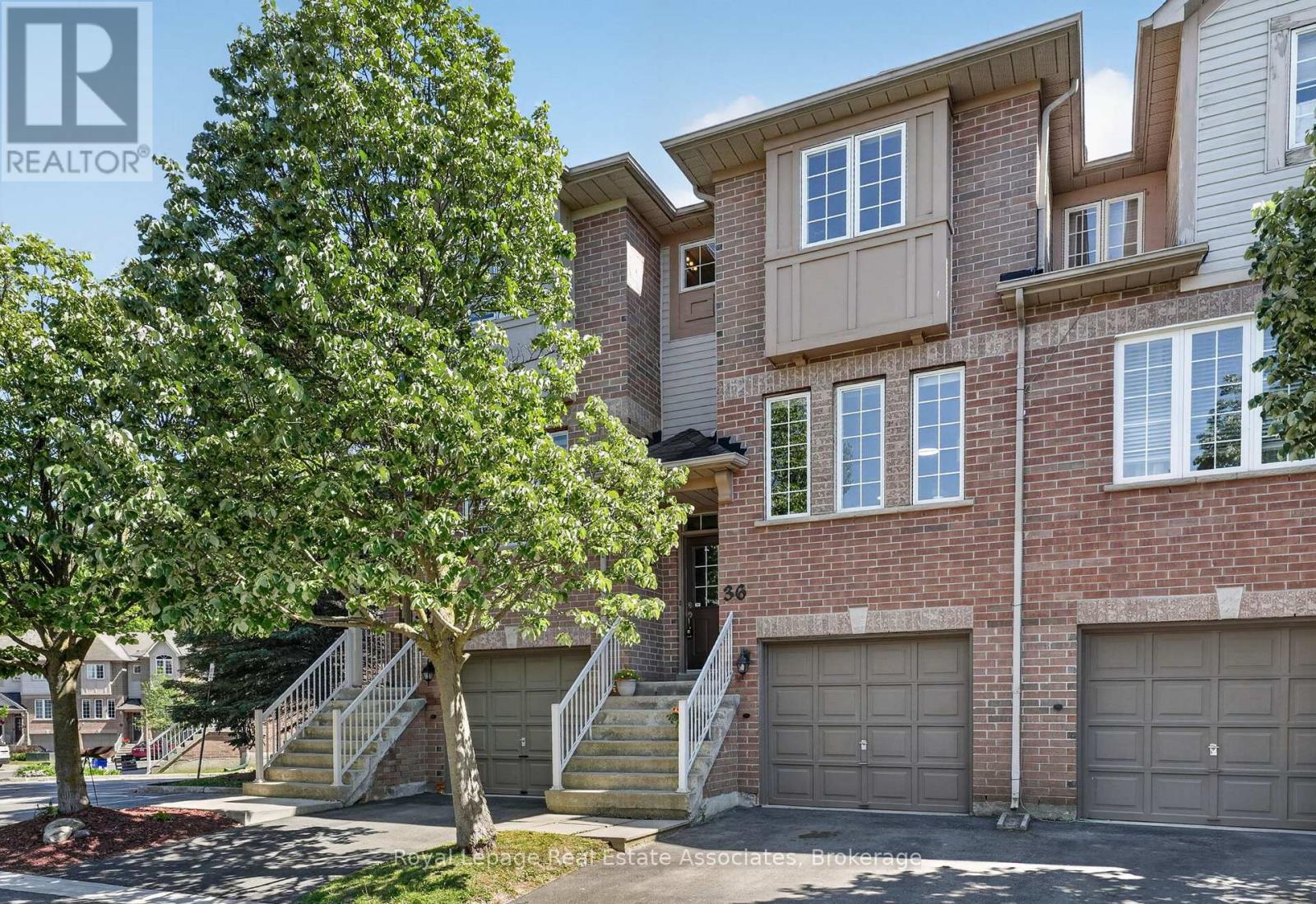 18 - 36 PALOMINO TRAIL, Halton Hills, Ontario