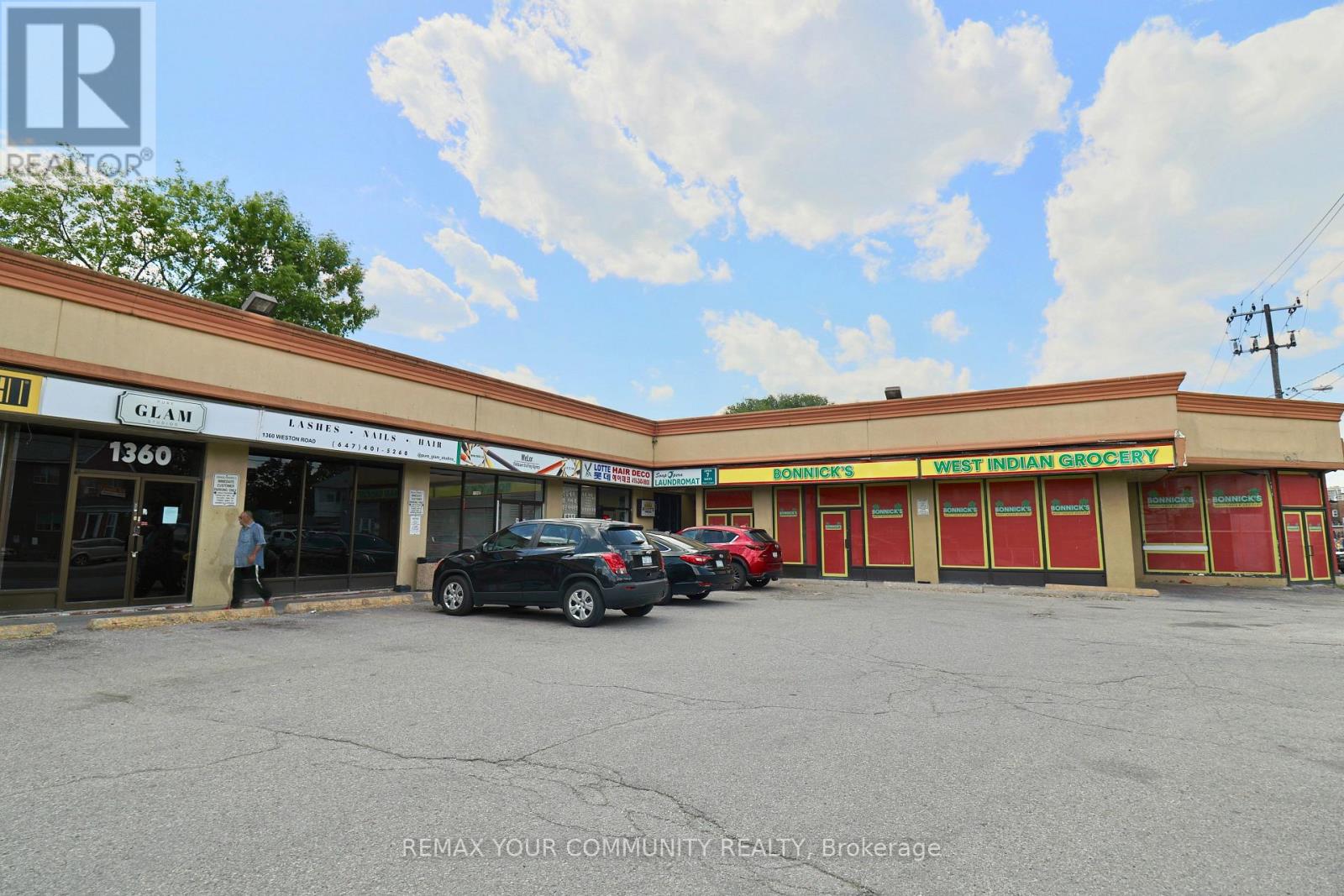 1370 Weston Road, Toronto, Ontario  M6M 4R8 - Photo 2 - W13247494
