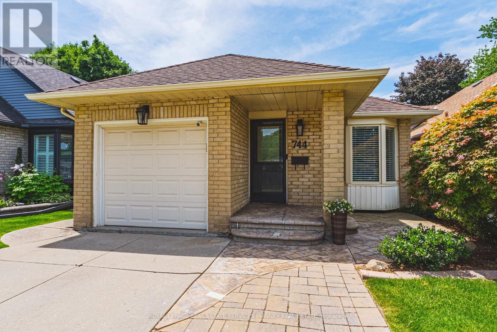 744 MIRIAM CRESCENT, Burlington, Ontario