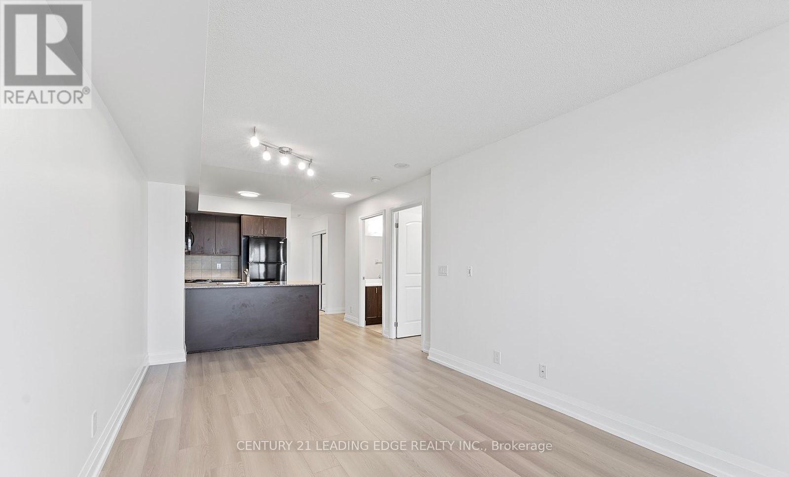 909 - 55 De Boers Drive, Toronto, Ontario  M3J 0G8 - Photo 2 - W13247536