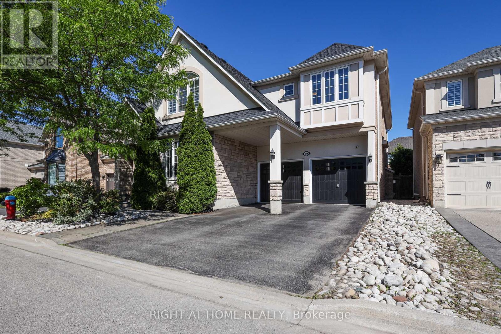 978 COUSENS TERRACE, Milton, Ontario