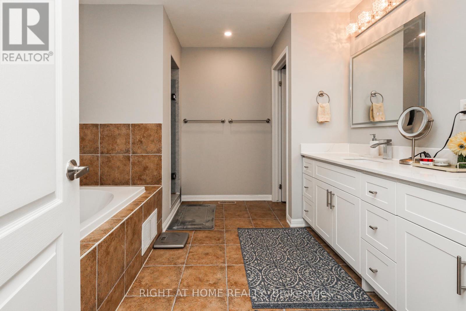 978 Cousens Terrace, Milton, Ontario  L9T 0E1 - Photo 14 - W13247542