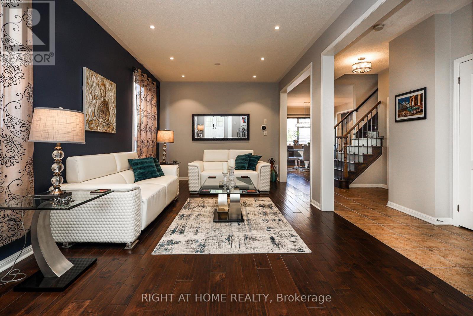 978 Cousens Terrace, Milton, Ontario  L9T 0E1 - Photo 4 - W13247542