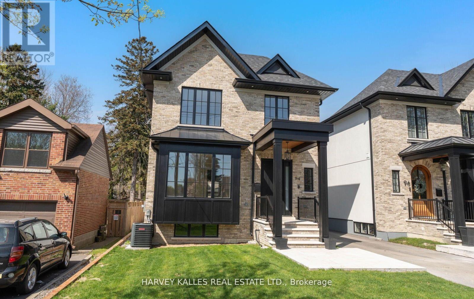 94 PRINCE EDWARD DRIVE S, Toronto, Ontario