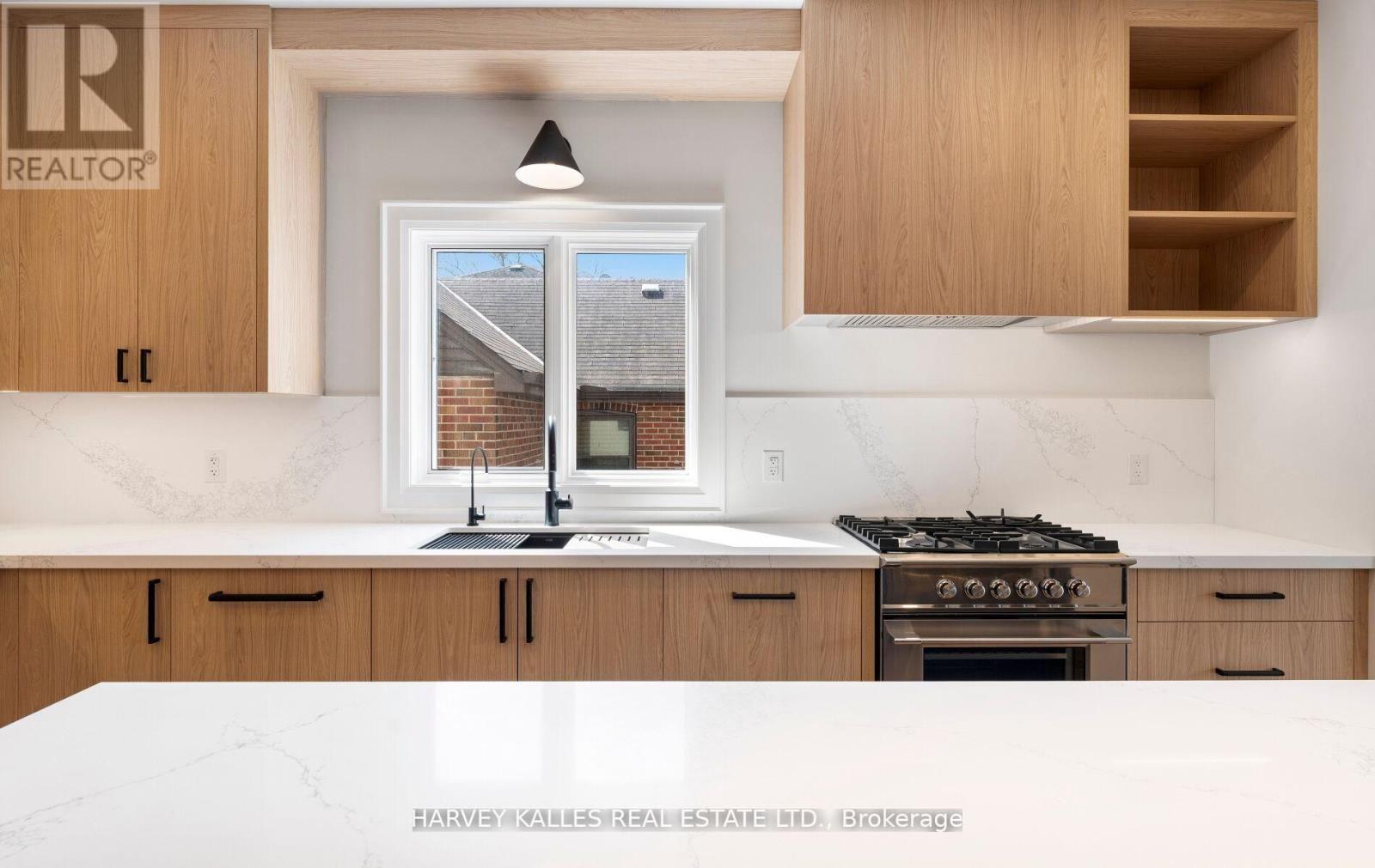 94 Prince Edward Drive S, Toronto, Ontario  M8Y 3V7 - Photo 17 - W13247662