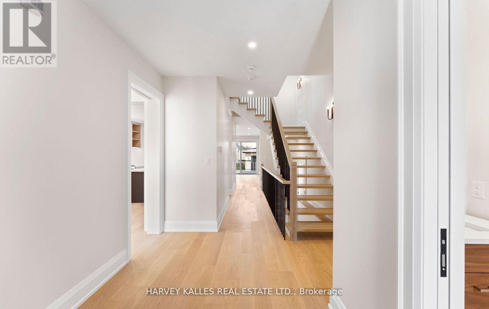 94 Prince Edward Drive S, Toronto, Ontario  M8Y 3V7 - Photo 6 - W13247662