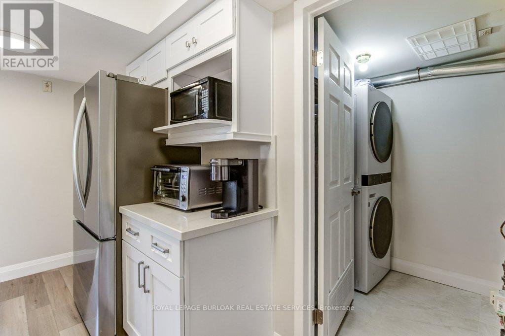 B405 - 216 Plains Road W, Burlington, Ontario  L7T 4K8 - Photo 15 - W13247732