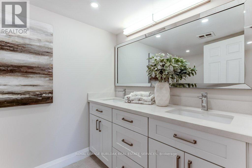 B405 - 216 Plains Road W, Burlington, Ontario  L7T 4K8 - Photo 20 - W13247732