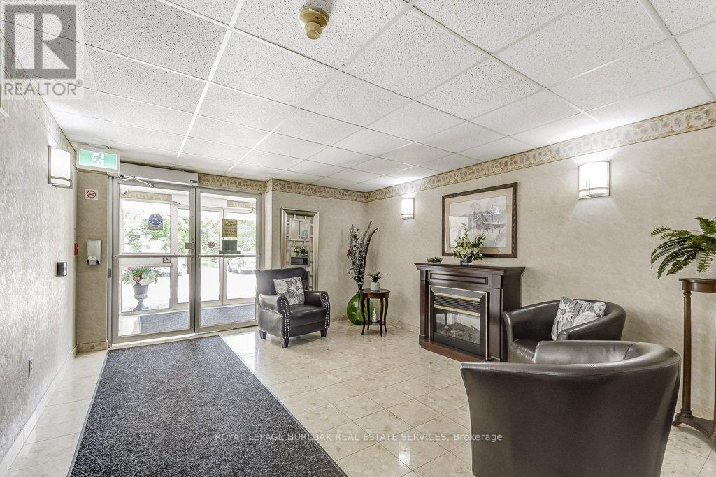 B405 - 216 Plains Road W, Burlington, Ontario  L7T 4K8 - Photo 35 - W13247732