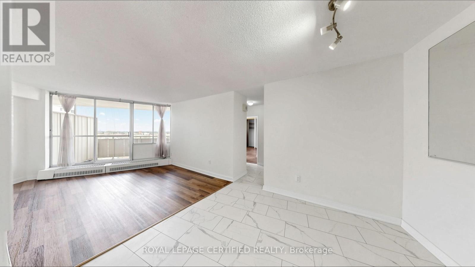 1903 - 330 Dixon Road, Toronto, Ontario  M9R 1S9 - Photo 11 - W13247768