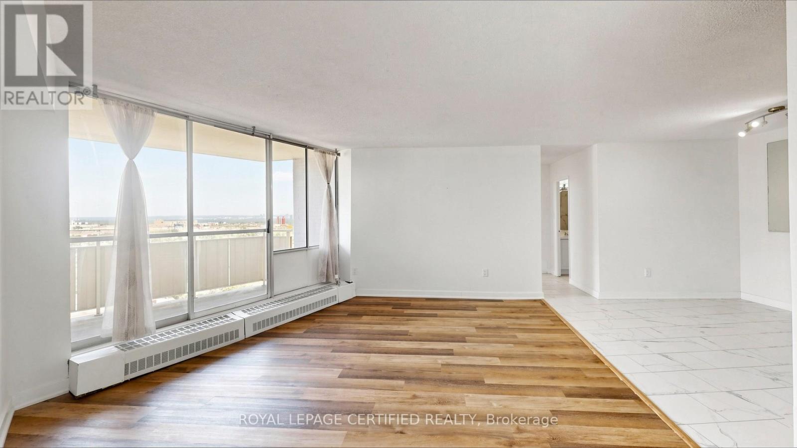 1903 - 330 Dixon Road, Toronto, Ontario  M9R 1S9 - Photo 15 - W13247768