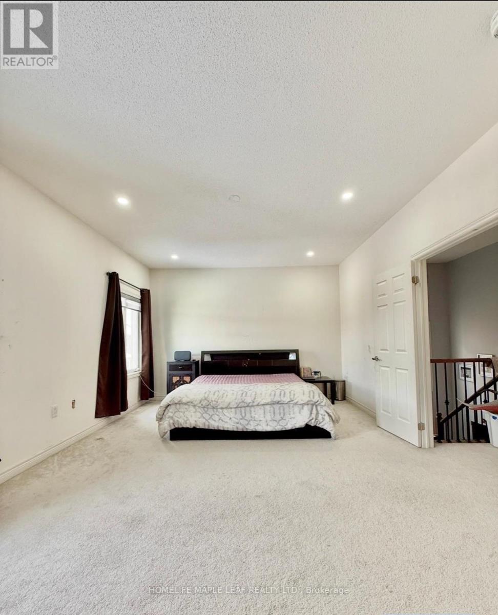 Upper - 385 Royal West Drive, Brampton, Ontario  L6X 5J9 - Photo 6 - W13247770