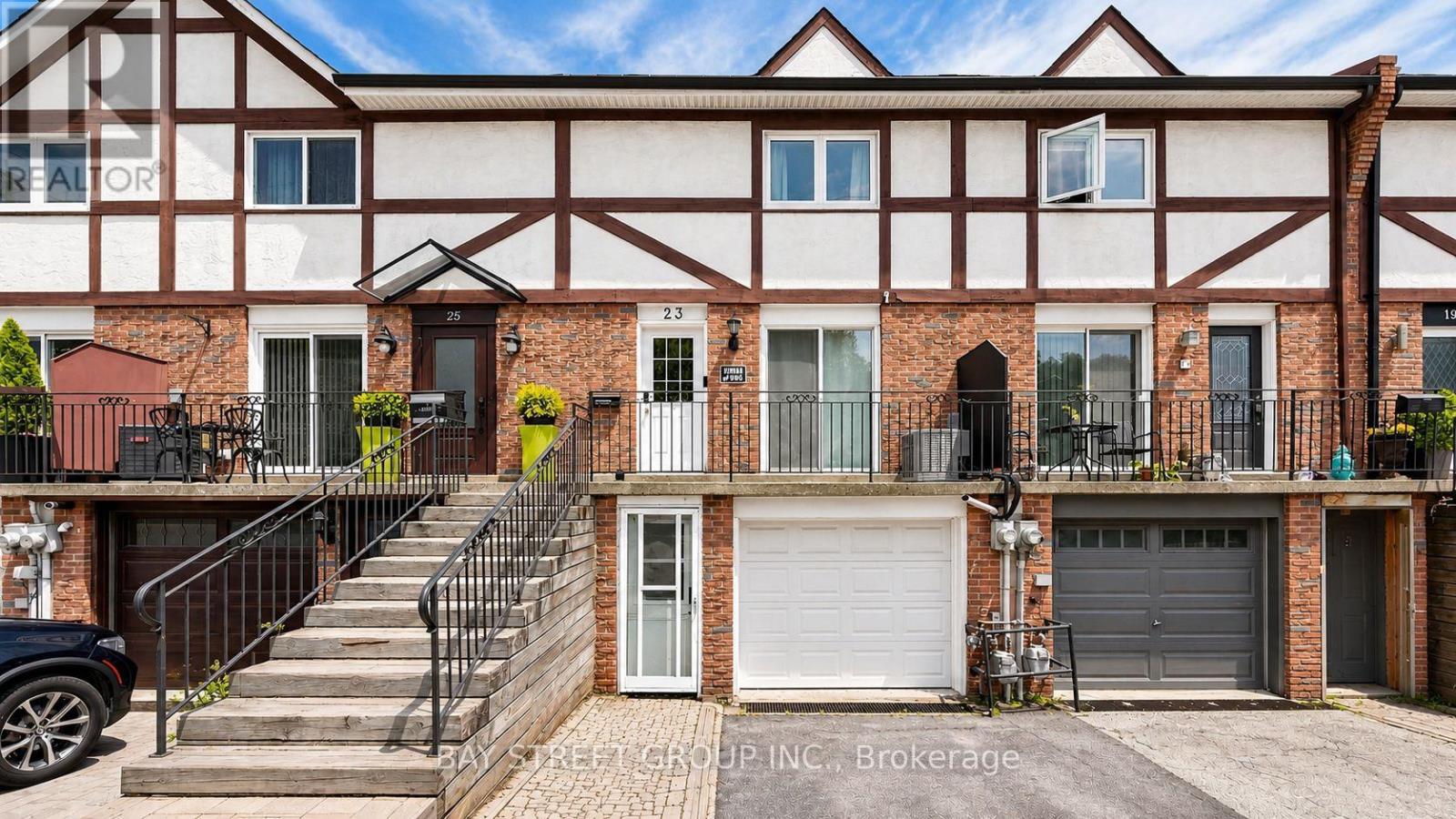 23 Southport Street, Toronto, Ontario  M6S 4W7 - Photo 2 - W13247778