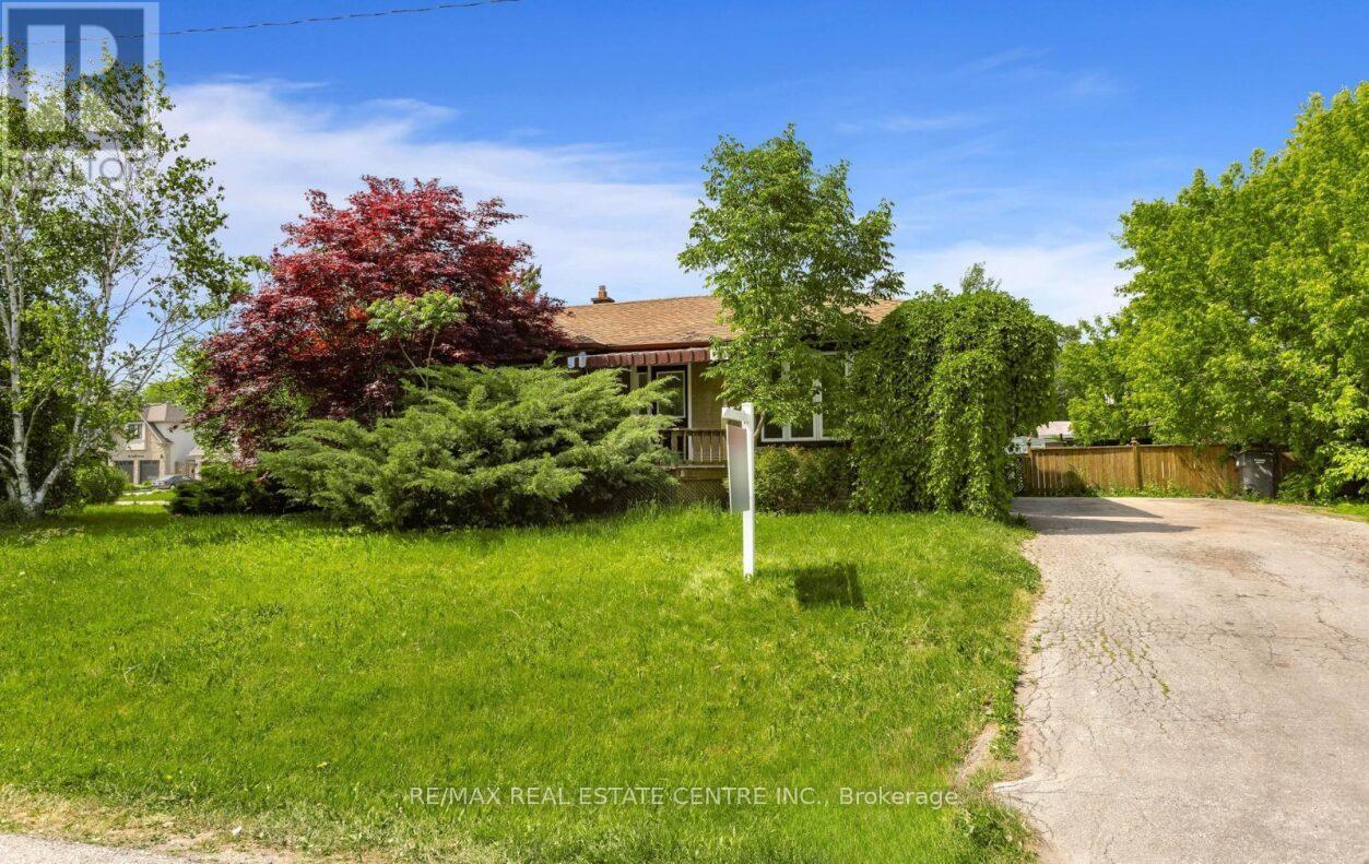 474 Seaton Drive, Oakville, Ontario  L6L 3Y5 - Photo 2 - W13247812