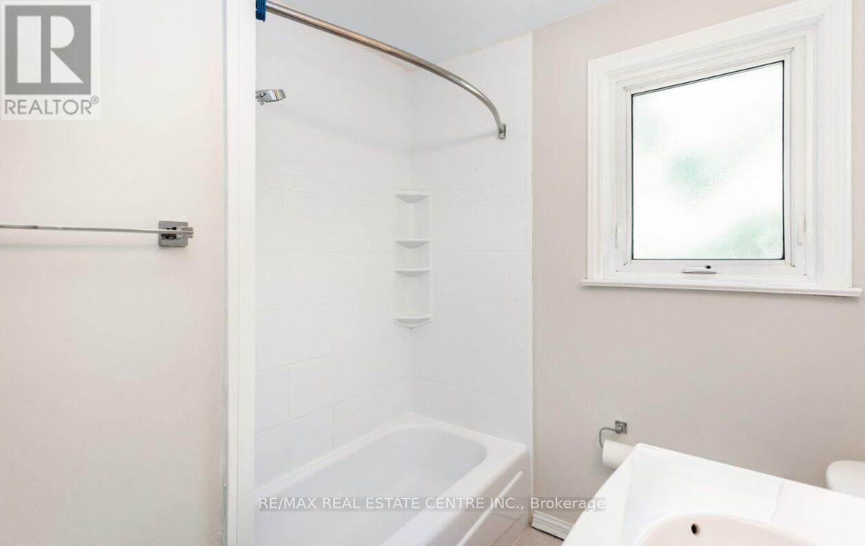 474 Seaton Drive, Oakville, Ontario  L6L 3Y5 - Photo 34 - W13247812