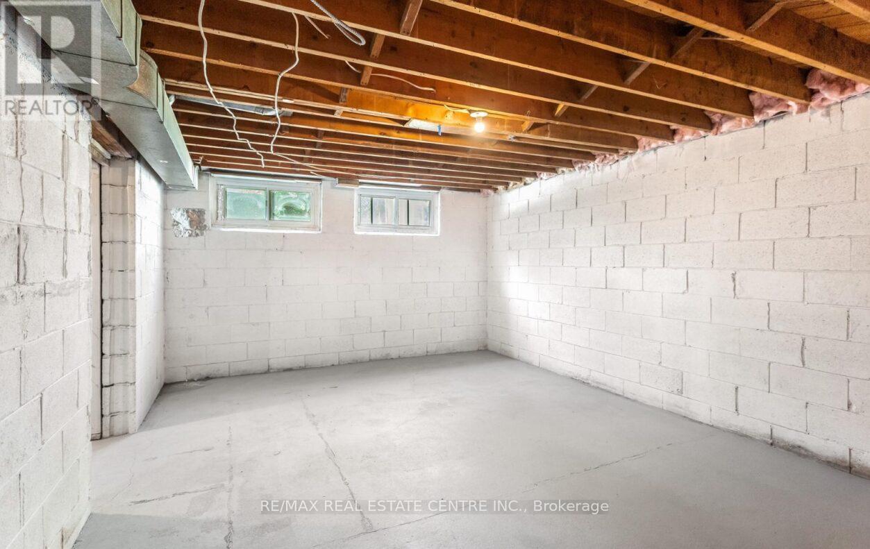 474 Seaton Drive, Oakville, Ontario  L6L 3Y5 - Photo 39 - W13247812