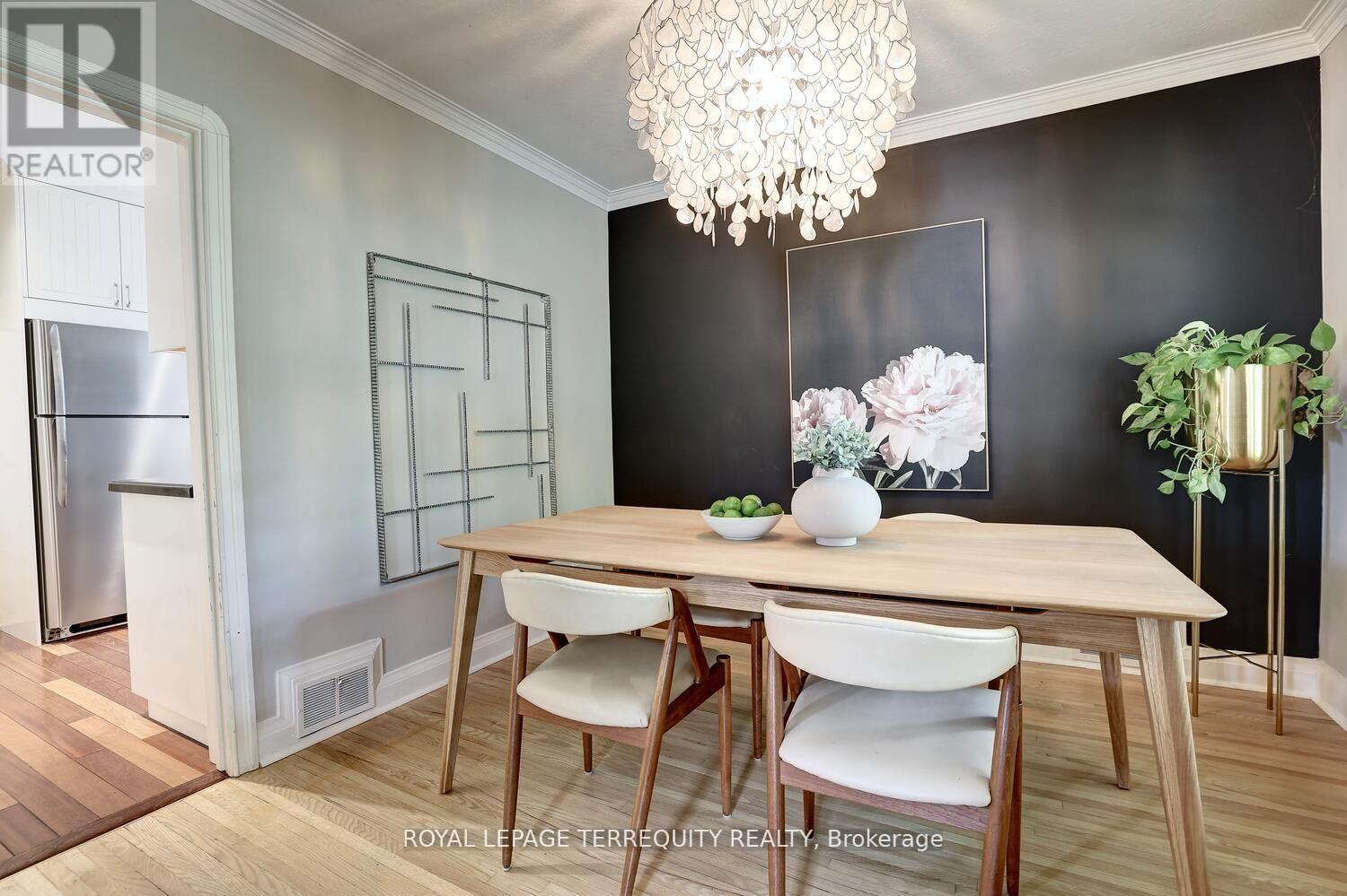 20 Elderidge Avenue, Toronto, Ontario  M8Y 2C5 - Photo 11 - W13247924