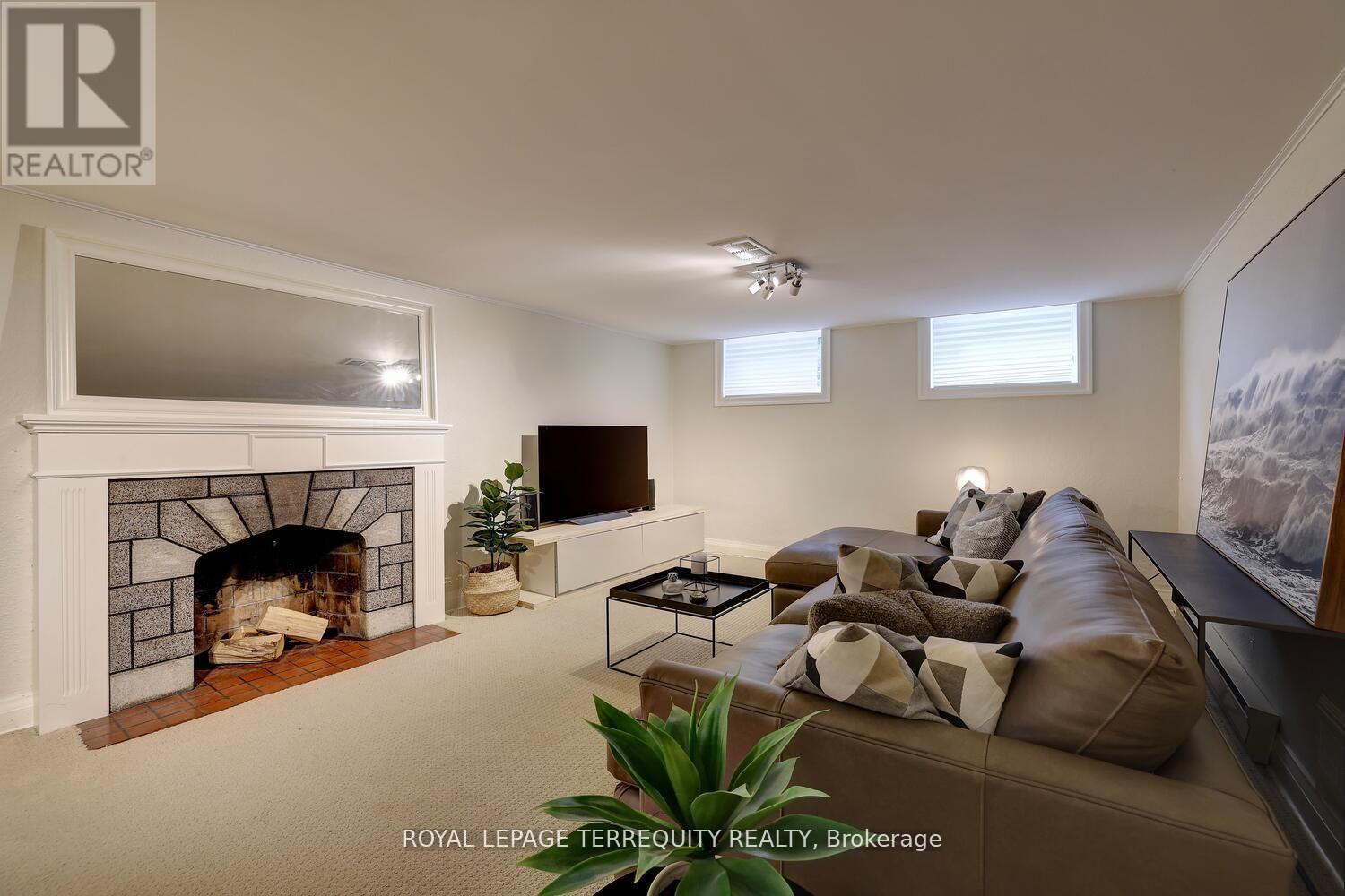 20 Elderidge Avenue, Toronto, Ontario  M8Y 2C5 - Photo 32 - W13247924