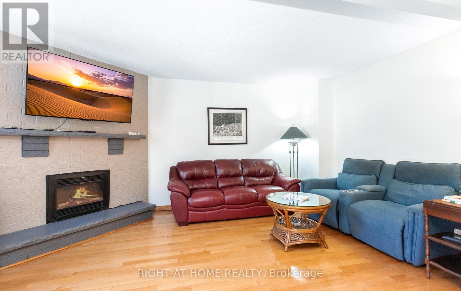 138 Atkins Circle, Brampton, Ontario  L6X 4E7 - Photo 12 - W13247946