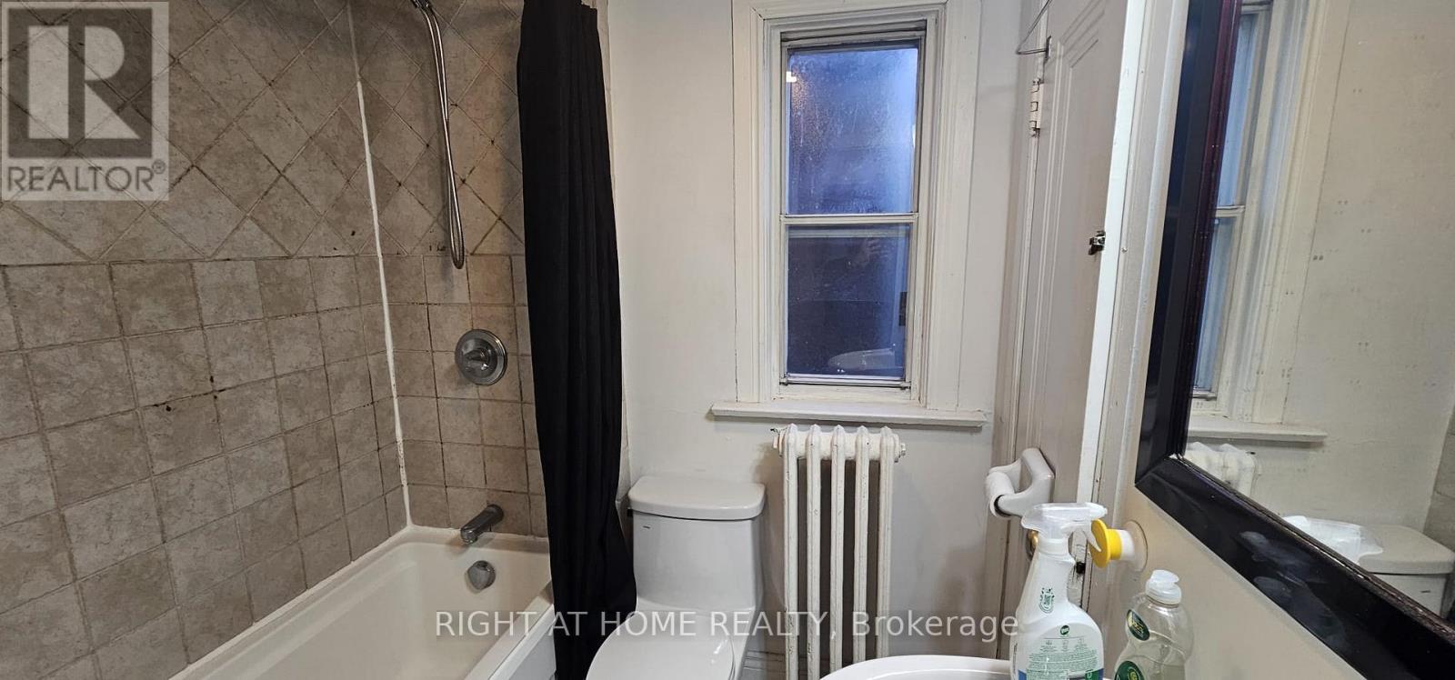 72 Eleventh Street, Toronto, Ontario  M8V 3G5 - Photo 4 - W13247960