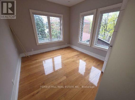 17 Kennedy Park Road, Toronto, Ontario  M6P 3H2 - Photo 7 - W13238948