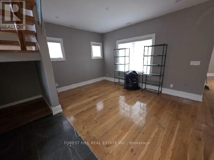 17 Kennedy Park Road, Toronto, Ontario  M6P 3H2 - Photo 3 - W13238948