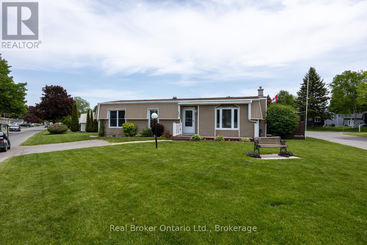 115 Wilmot Trail, Clarington, Ontario  L1B 1A8 - Photo 2 - E13248062