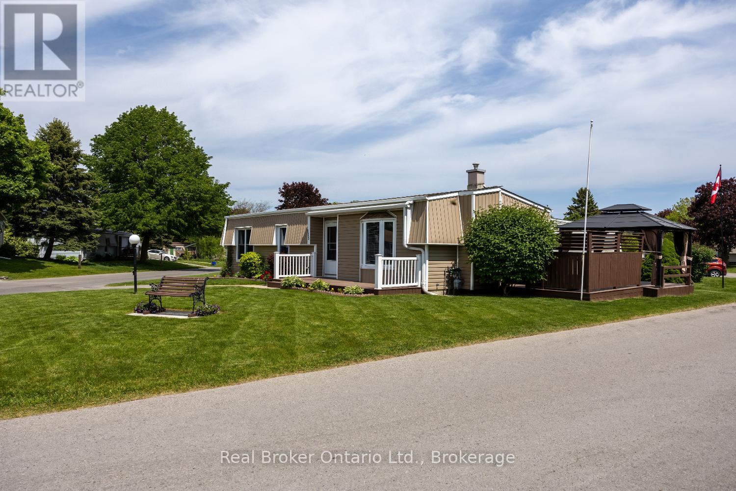115 Wilmot Trail, Clarington, Ontario  L1B 1A8 - Photo 3 - E13248062