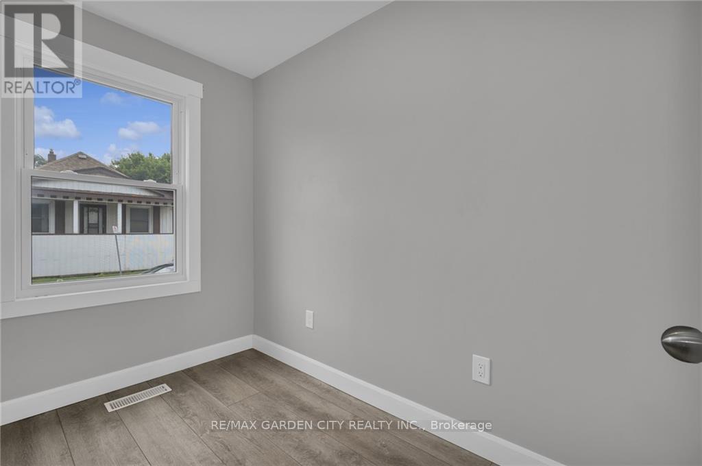 Main - 27 St George Street, St. Catharines, Ontario  L2M 5P4 - Photo 14 - X13247638