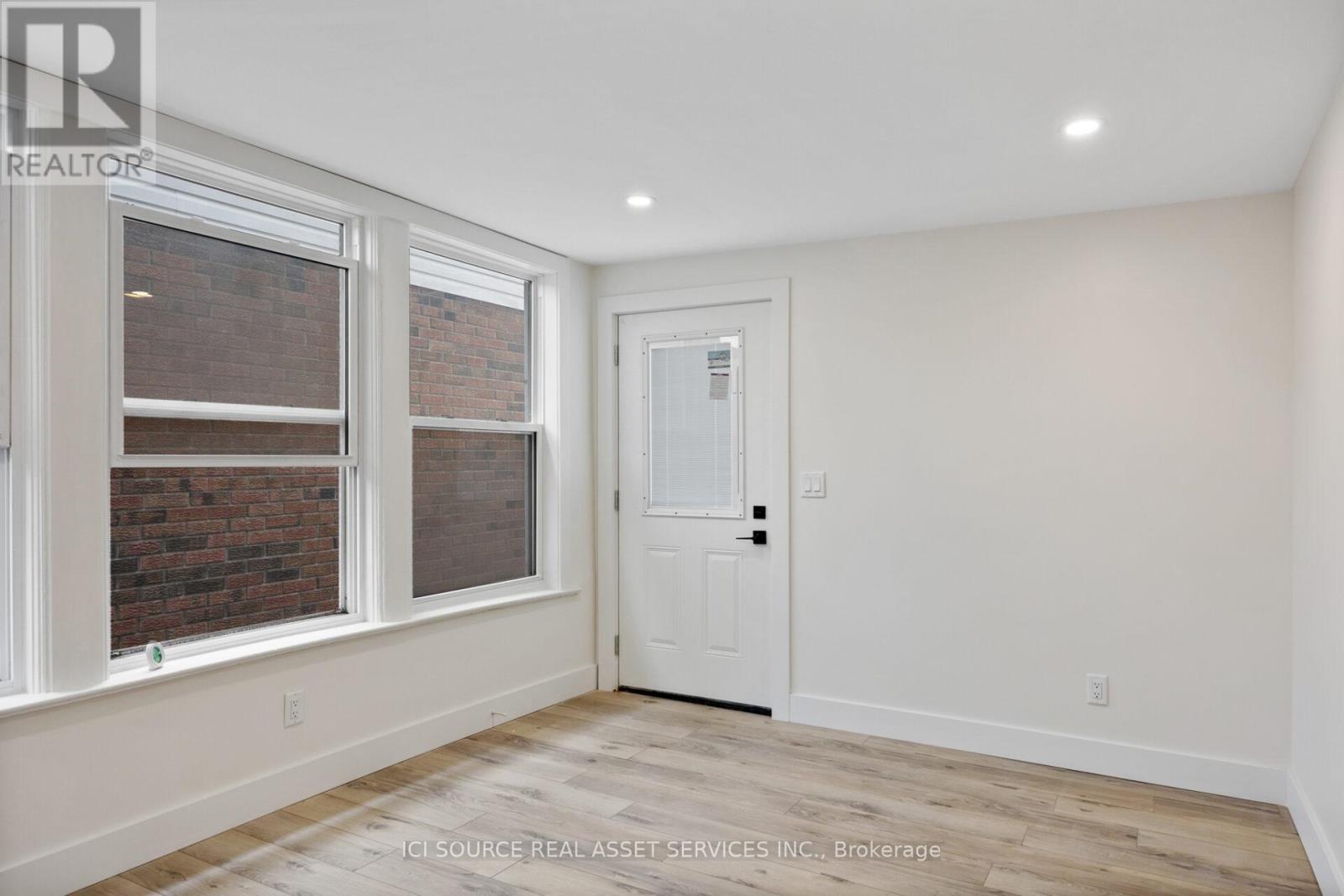 Unit 3 - 304 Lincoln Road, Windsor, Ontario  N8Y 2G4 - Photo 3 - X13247756